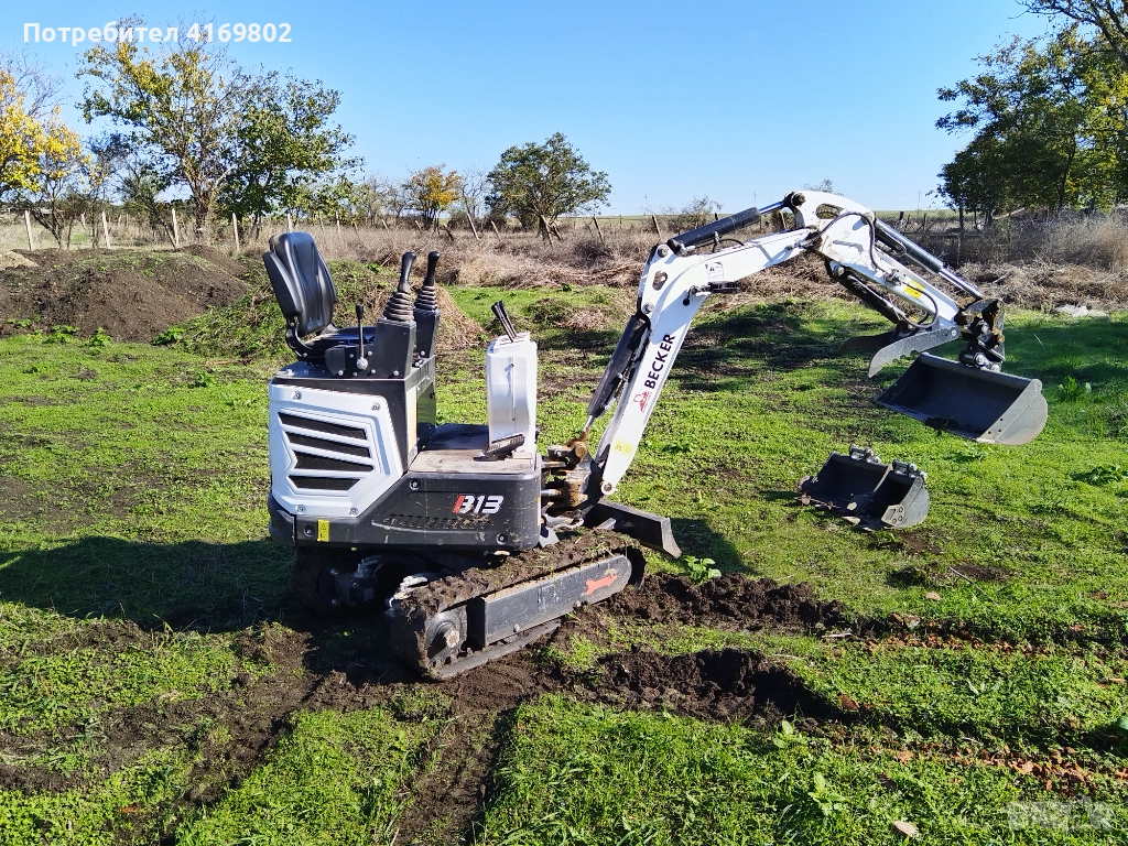 Багер Becker B11, снимка 1