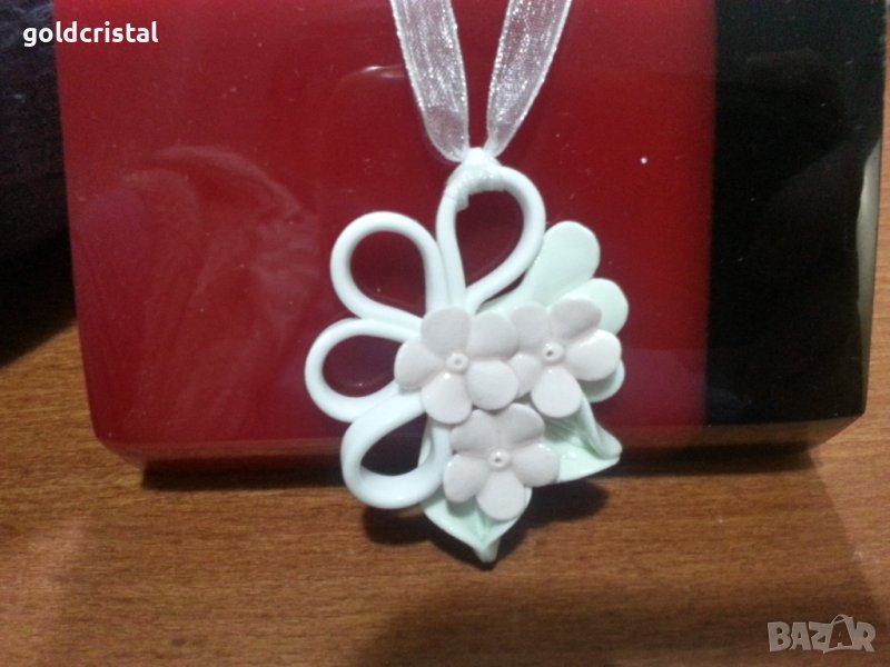 Порцелан медальон колие , снимка 1