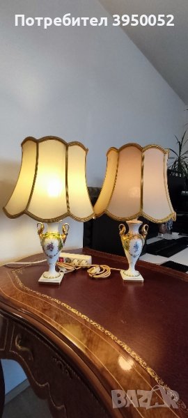 Кайзер
Комплект антични порцеланови настолни лампи , снимка 1