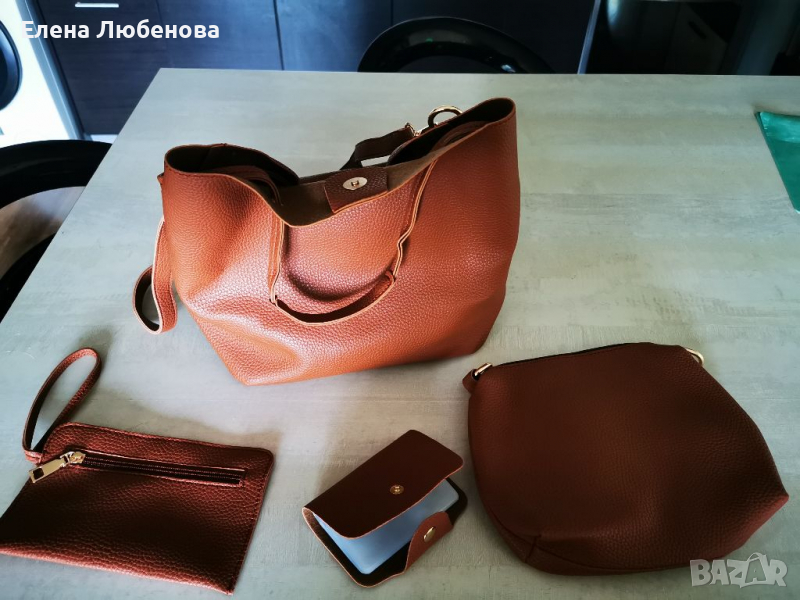 Дамска чанта с три допълнителни несесера, снимка 1