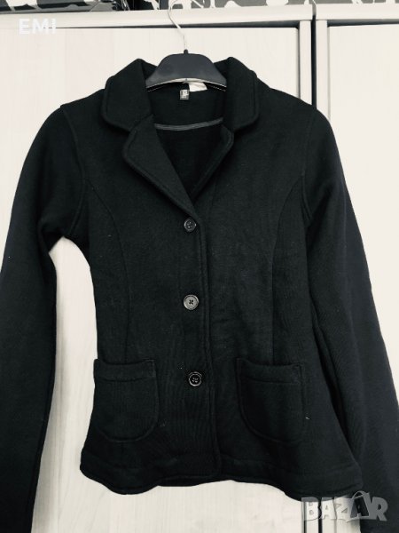 Детско сако ново черно ръст до 150см и ново зелено за 8г., снимка 1