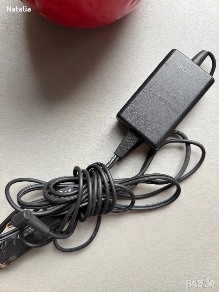 Оригинално зарядно Sony за PSP за автомобил, снимка 1