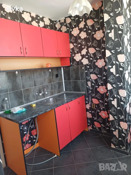 Продавам 2-стаен апартамент , снимка 1