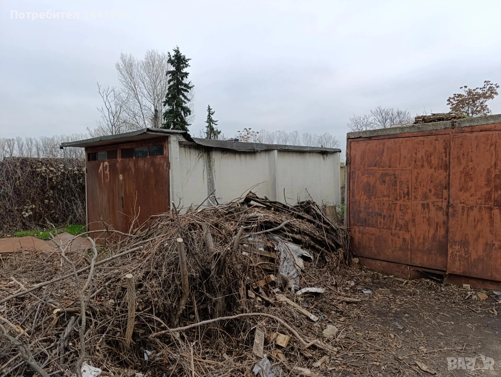 Продават се две гаражни клетки, снимка 1
