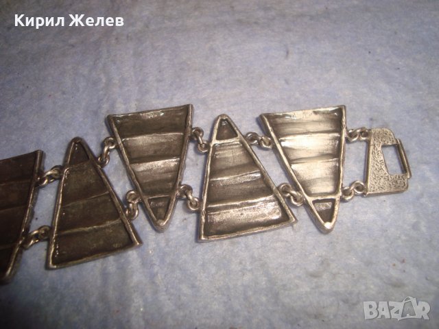 ПРЕКРАСНА ПОСРЕБРЕНА ОКСИДИРАНА ОРНАМЕНТИРАНА АРТ ГРИВНА с ФАСЕТИРАНИ ГРАНАТИ 27881, снимка 9 - Гривни - 37096658