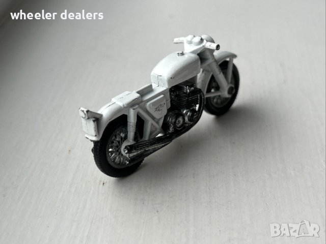 Метална количка мотор Matchbox Honda 750 1/64, снимка 5 - Колекции - 40379576