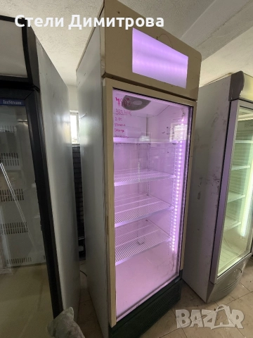 Хладилна витрина FRIGOGLASS 74/63/215, снимка 3 - Витрини - 52279567
