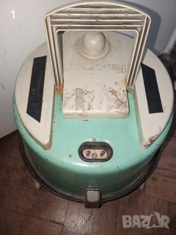 прахосмукачка тайфун, снимка 2 - Прахосмукачки - 52897464