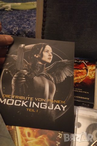 The Hunger Games Mockingjay 1,2 DVD ОРИГИНАЛНИ, снимка 4 - DVD дискове - 44088795
