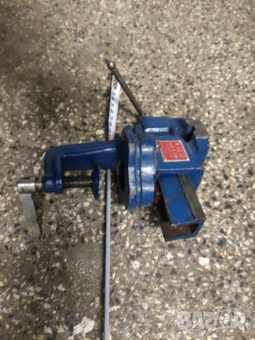 Продавам малко китайско менгеме Table Vice The Peoples Republic Of China Swordfish Brand, снимка 5 - Менгемета - 39109069