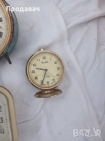 Механични неработещи часовници, снимка 3 - Антикварни и старинни предмети - 52914313