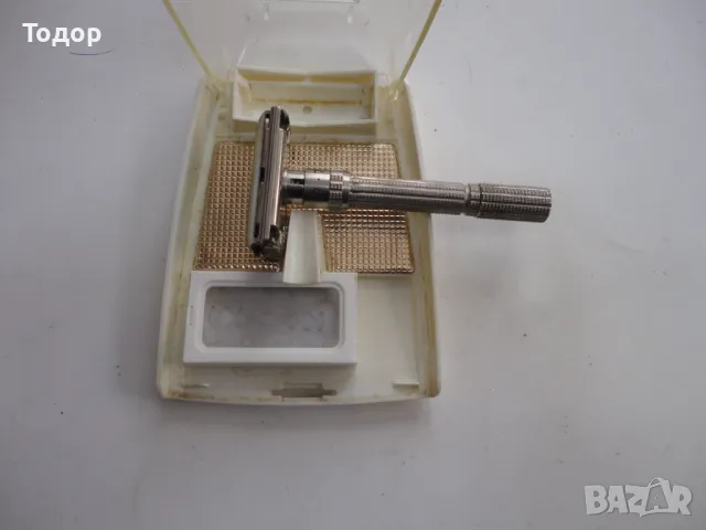 Невероятна самобръсначка Gillette в кутия, снимка 2 - Други ценни предмети - 49109244