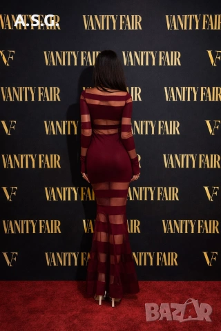 Уникална дълга рокля, снимка 2 - Рокли - 53301489