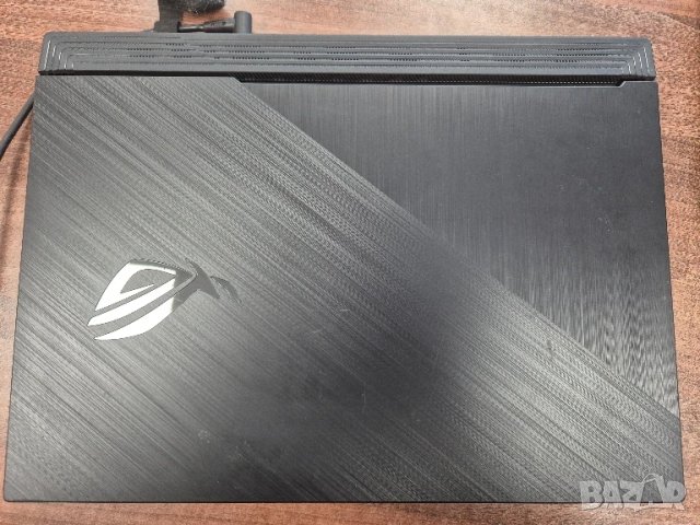 Asus ROG Strix G712LU, снимка 1