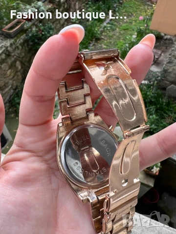 Златен дамски часовник Michael Kors с камъчета от неръждаема стомана (не е оригинален) ❤️, снимка 4 - Дамски - 52390116