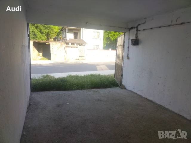 Собственик дава под наем масивен гараж бул. СТРАНДЖА N50 Перфектен подход по чисто нов асфалт.  Месе, снимка 5 - Гаражи и паркоместа - 50666652