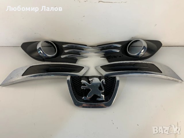 Хром елементи емблема предна броня Пежо Peugeot 5008 (09-17)г. 