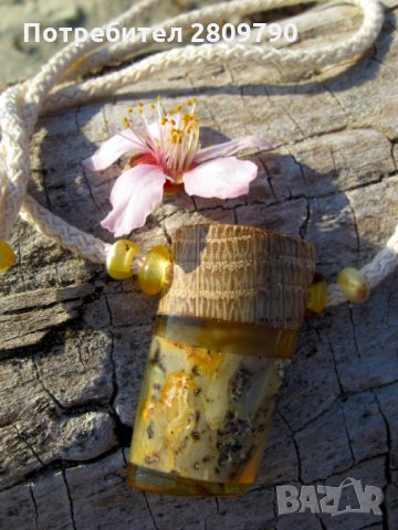 A handmade amber pendant that will emphasize your individuality / Ein handgefertigter Bernsteinanhän, снимка 4 - Колиета, медальони, синджири - 33336339