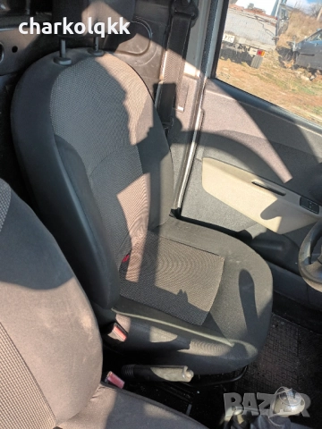 Продавам дачия докер 1.5дци на части, снимка 3 - Автомобили и джипове - 52945393