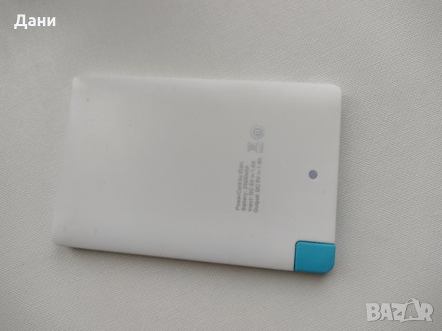 Elari PowerCard 2500 mAh бяла, снимка 2 - Външни батерии - 34841402