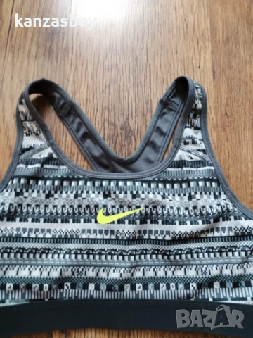 nike sport bras - страхотно бюстие КАТО НОВО S, снимка 3 - Корсети, бюстиета, топове - 51180153