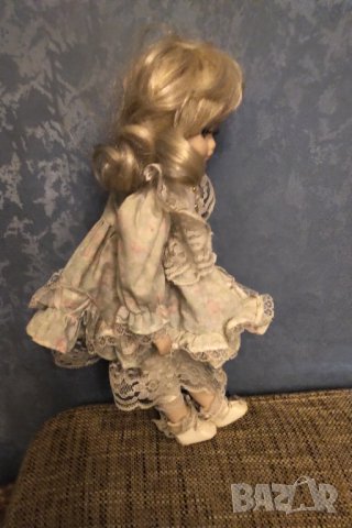 Стара колекционерска порцеланова кукла , снимка 2 - Колекции - 34929175