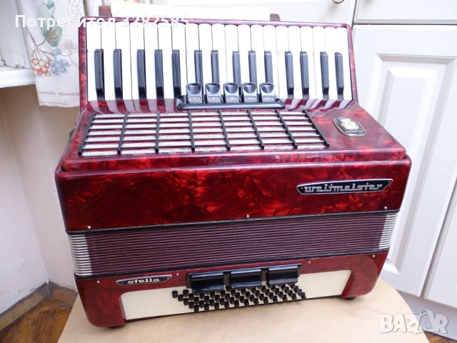 Акордеон Велтмайстер Стела 60 баса, снимка 2 - Акордеони - 50695868