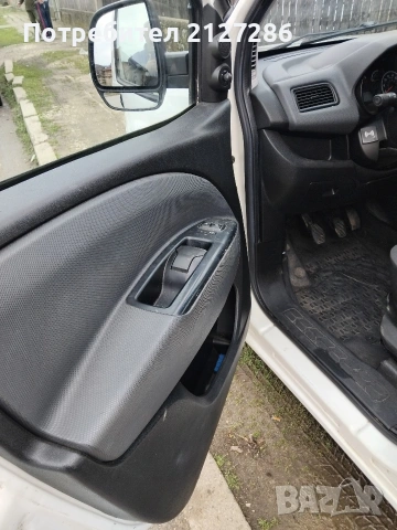 Продава се Фиат Добло 1,3D, снимка 5 - Автомобили и джипове - 53476904