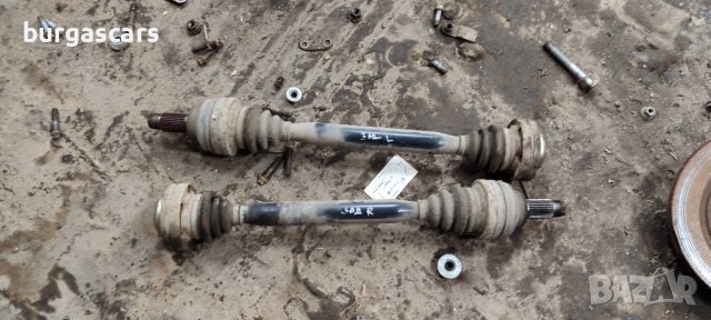 Задни полуоски Bmw E39 комби 525 - 100лв