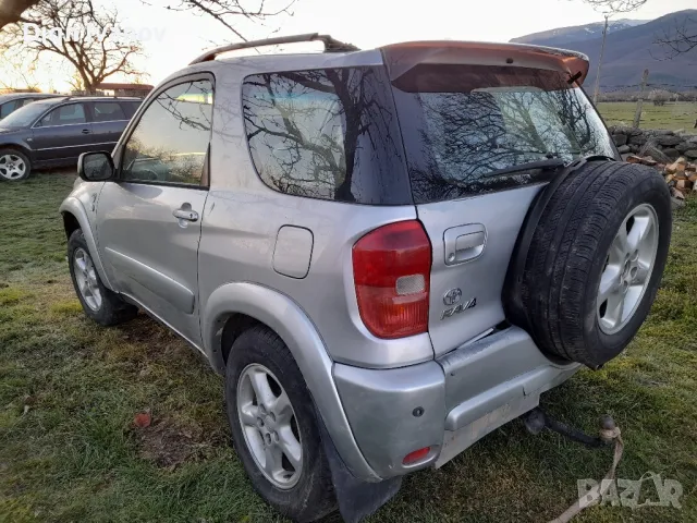 Toyota Rav4 2.0 d4d НА ЧАСТИ , снимка 5 - Автомобили и джипове - 49597647