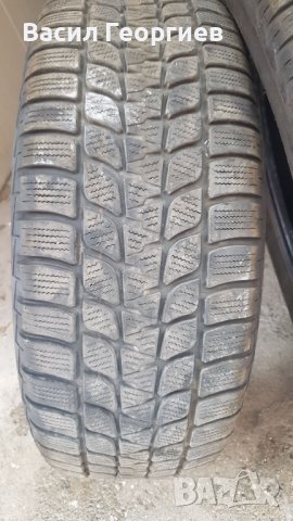 Продавам 4 броя зимни гуми 235/60/17 Bridgestone, снимка 2 - Гуми и джанти - 43295643