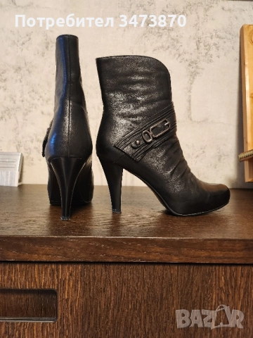 Елегантни дамски боти , снимка 2 - Дамски боти - 52334381