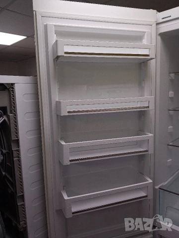 Комбиниран хладилник с фризер Liebherr два метра с две години гаранция!, снимка 6 - Хладилници - 53226748