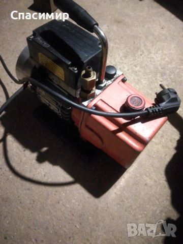 Вакум помпа монофазна 250w на 2850об, снимка 2 - Водни помпи - 51827821