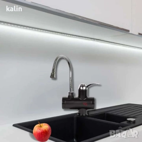 Нагревател за вода с гъвкав чучур, за стена/ за плот 3000W, черен