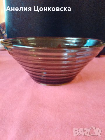Антикварна купа цветно стъкло на 70 г., снимка 1
