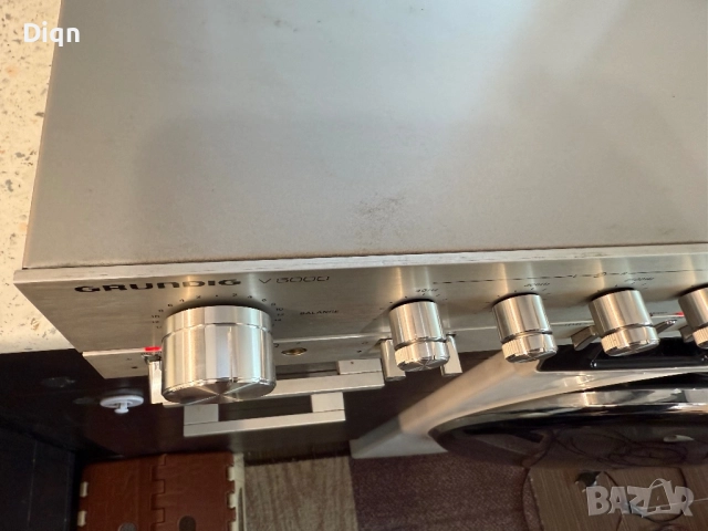 Grundung V5000, снимка 9 - Ресийвъри, усилватели, смесителни пултове - 52080572