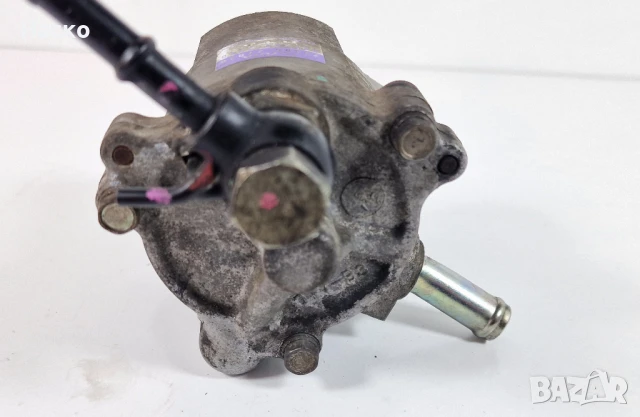 Вакуум Помпа Тойота Рав4 Корола Версо Авенсис 2.0 D4D Toyota Rav4 Corolla Verso Avensis 29300-27020, снимка 3 - Части - 50775053