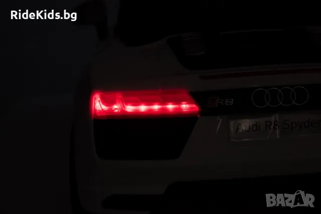 Audi R8 12V – Детска акумулаторна кола, Бяла, EVA гуми, снимка 15 - Детски велосипеди, триколки и коли - 50419013