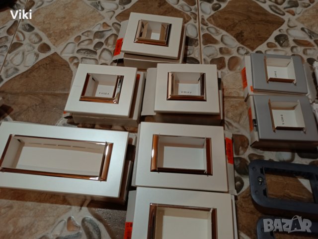 Bticino Axolute рамки и механизми нови , снимка 10 - Ключове, контакти, щепсели - 39006039