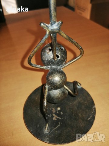 Продавам бронзова фигурка - Мравката свири , снимка 2 - Колекции - 43853484