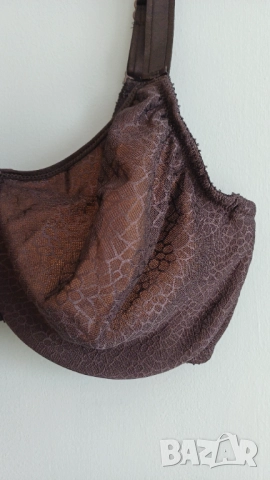 Черен сутиен Chantelle 85 F, снимка 7 - Бельо - 51854283