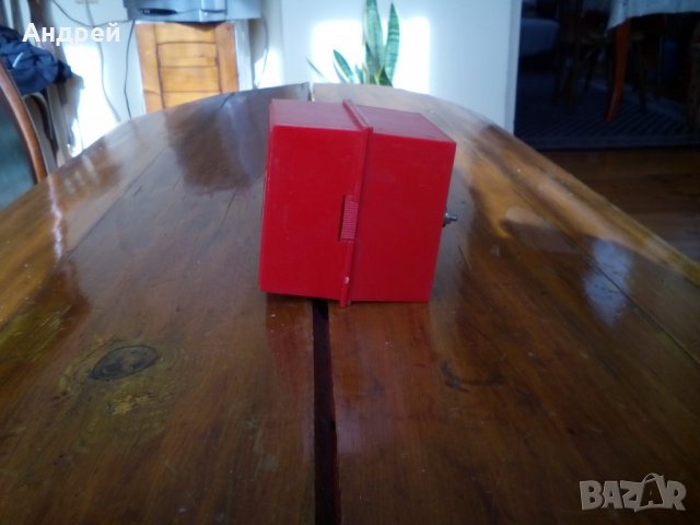 Стара кутия,касета са батерии Piko , снимка 2 - Антикварни и старинни предмети - 27439642