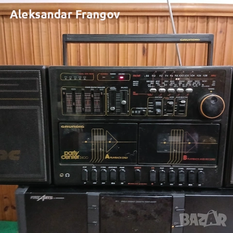 радиокасетофон GRUNDIG 2400