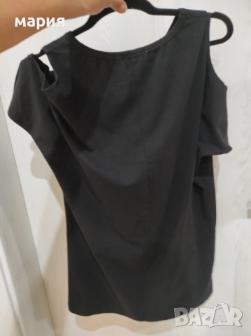 Къса тениска рокля с голи рамене Moschino, снимка 13 - Рокли - 37216661