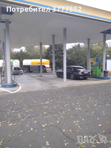 метална конструкция- навес-козирка