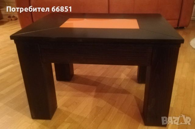 Атрактивна холна масичка с оранжево стъкло., снимка 3 - Маси - 53369890