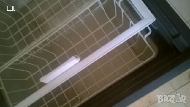 Търговски фризер Beko HSA3254 с витрина, снимка 6 - Фризери - 50720512