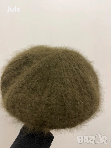 Шапка от заешка вълна, снимка 2 - Шапки - 53247917