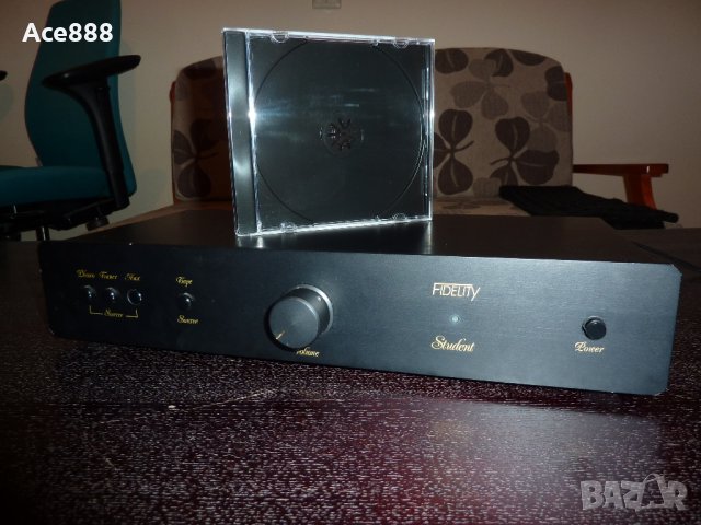 Продавам немски бутиков мини усилвател Fidelity Student